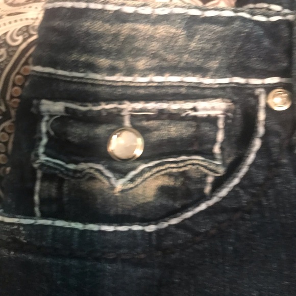 SOLD!!Great plus size ripped Jean shorts - Picture 3 of 4